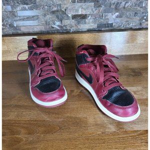 Nike Air Jordan 1 Mid Kids Youth Size 2.5Y Burgundy /Black/White 640734-601